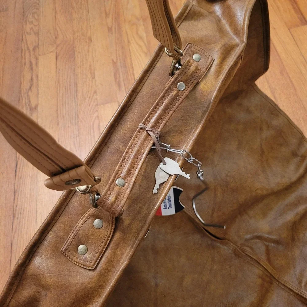American Tourister Brown Leather Garment Bag Vintage‎ Suit Carrier Travel Keys